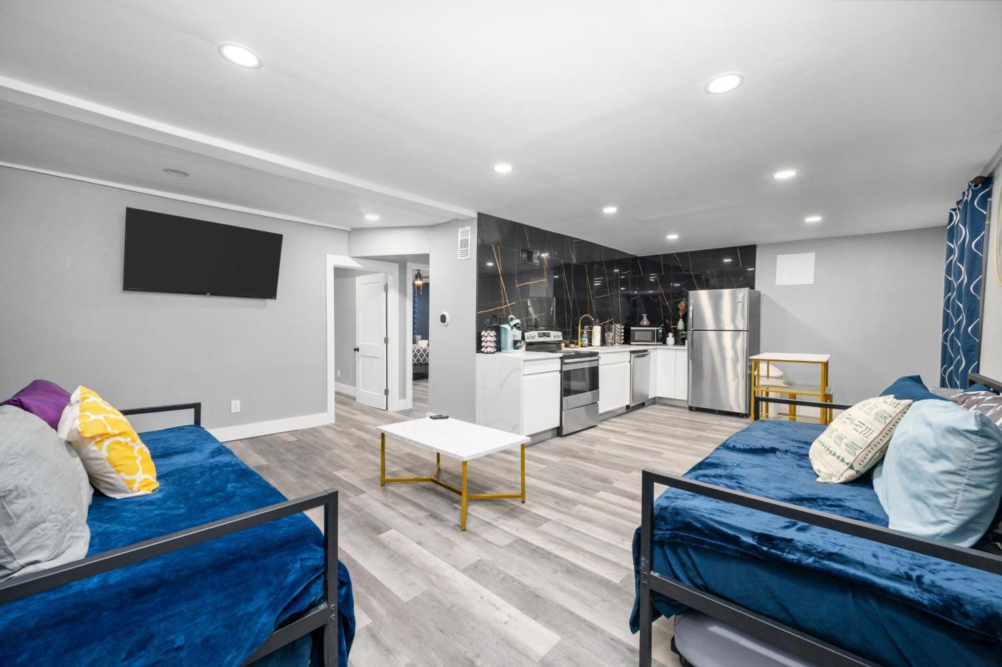 Classy And Chic 2br Near Galleria Appartement