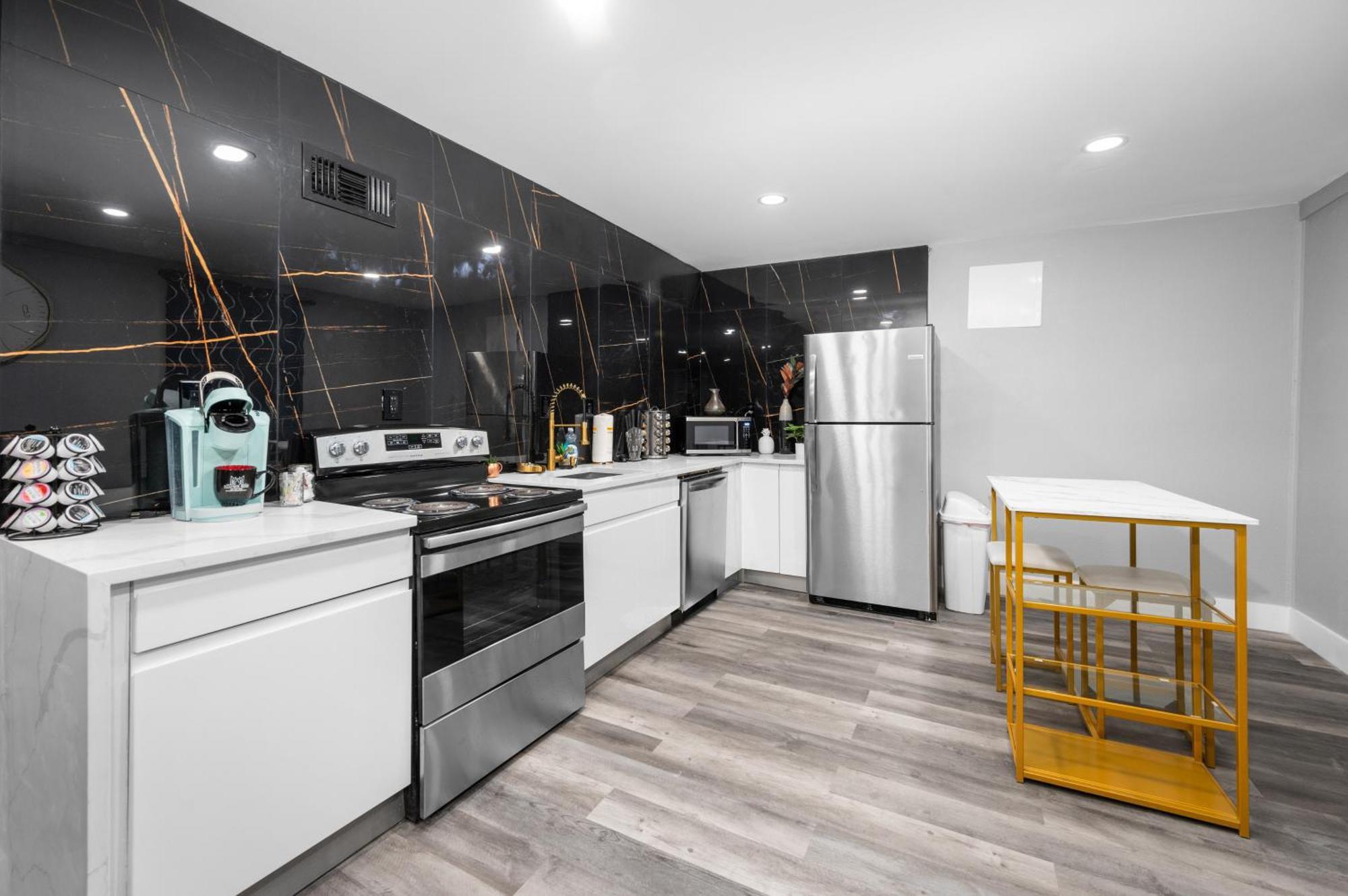 Classy And Chic 2br Near Galleria * Houston